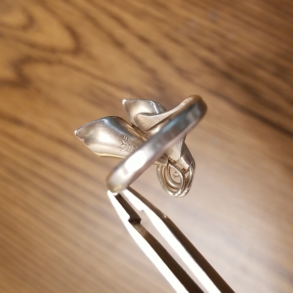 Stuart Nye Sterling Silver Calla Lily Ring - Picture 6 of 9